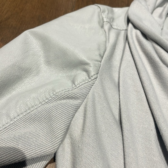 BlankNYC vegan jacket  size M - Picture 5 of 5